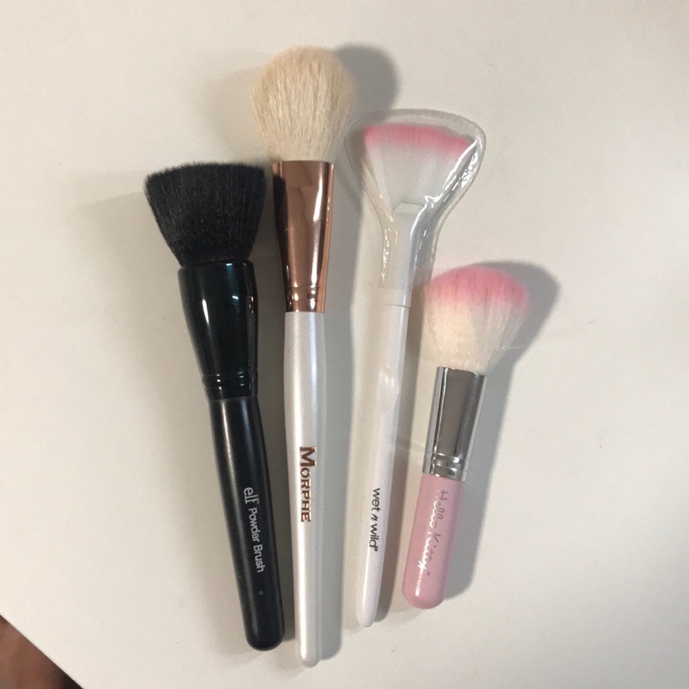 Makeup brush bundle